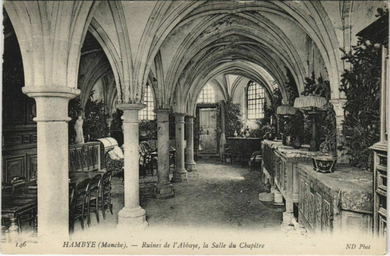 Carte postale ancienne Hambye - Ruines de l'Abbaye à Hambye