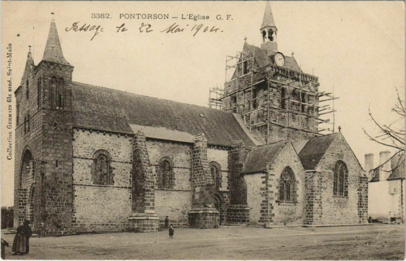 Carte postale ancienne Pontorson - L'Eglise à Pontorson