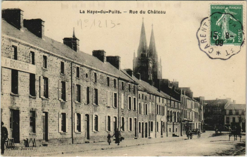 Carte postale ancienne La Haye-du-Puits - Rue du Chateau à La Haye