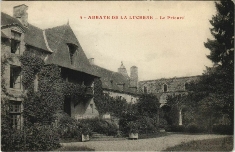 Carte postale ancienne Abbaye de la Lucerne - Le Prieure
