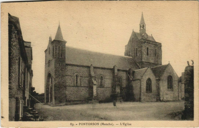 Carte postale ancienne Pontorson - L'Eglise à Pontorson