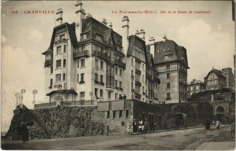 Carte postale ancienne Granville - Le Normandy-Hotel à Granville