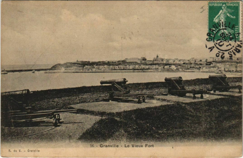 Carte postale ancienne Granville - Le Vieux Fort à Granville
