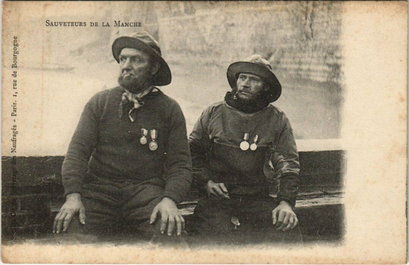 Carte postale ancienne Sauveteurs de la Manche