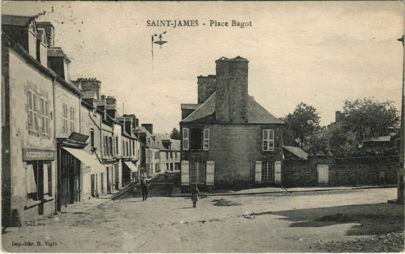 Carte postale ancienne Saint-James-Place Bagot à Saint-James