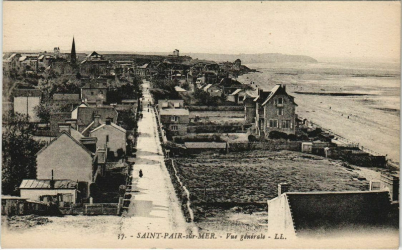 Carte postale ancienne Saint-Pair-sur-Mer-Vue générale à Saint-Pair-sur-Mer