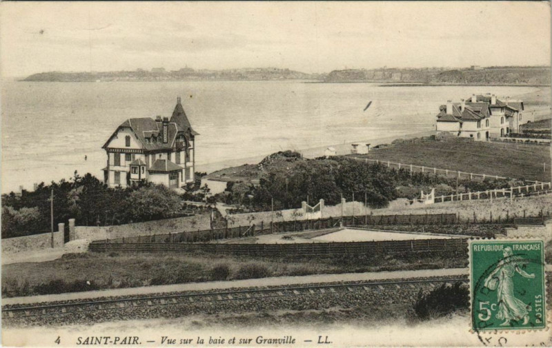 Carte postale ancienne Saint-Pair-Vue sur la baie et sur Granville à Granville