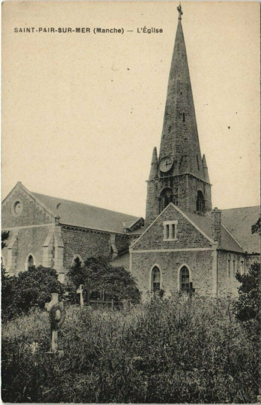 Carte postale ancienne Saint-Pair-sur-Mer-L'Eglise à Saint-Pair-sur-Mer
