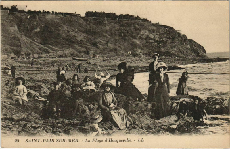 Carte postale ancienne Saint-Pair-sur-Mer-La Plage d'Hacqueville à Saint-Pair-sur-Mer