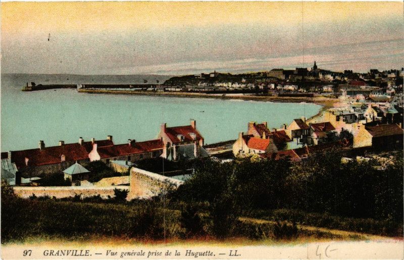 Carte postale ancienne Granville - Vue générale prise de la Huguette à Granville