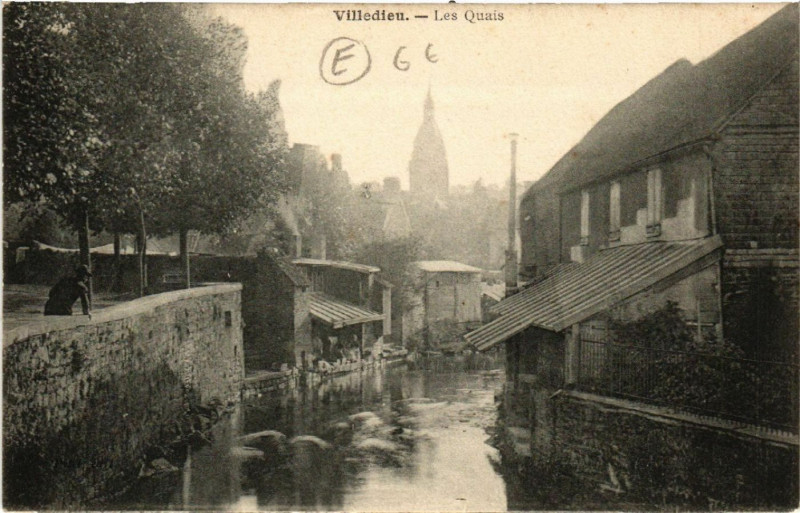 Carte postale ancienne Villedieu - Les Quais