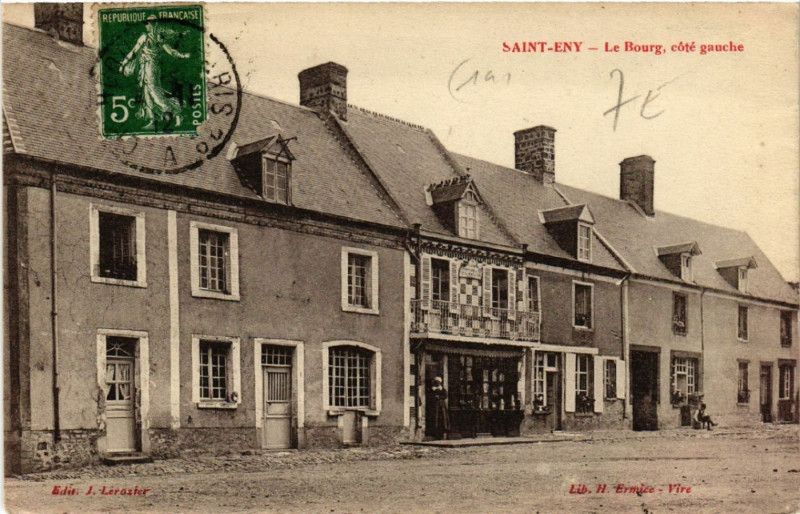 Carte postale ancienne Saint-Eny - Le Bourg, coté gauche