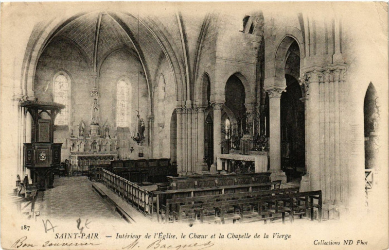 Carte postale ancienne Saint-Pair - Intérieur de l'Eglise, le Choeur et la Chapelle de ...