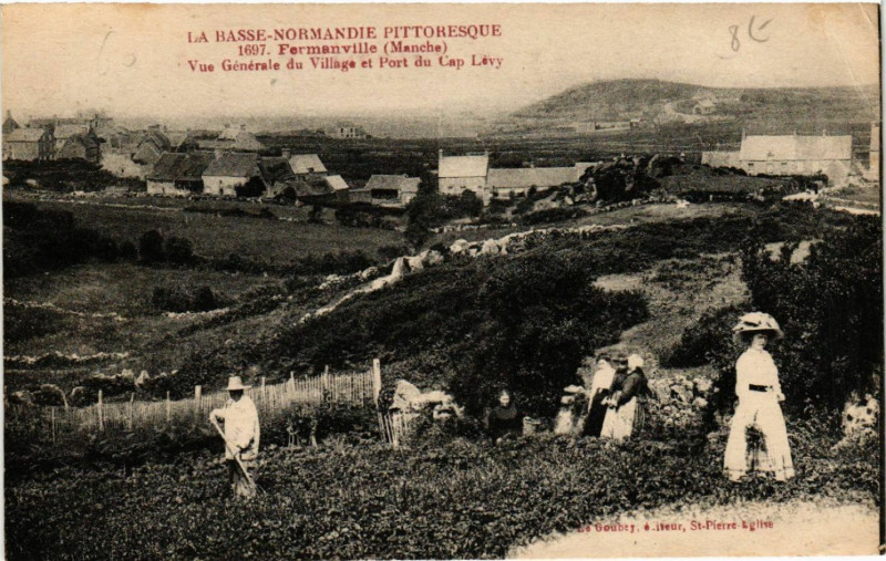 Carte postale ancienne Fermanville (Manche)-Vue Générale du Village et Port du Cap Lévy à Fermanville