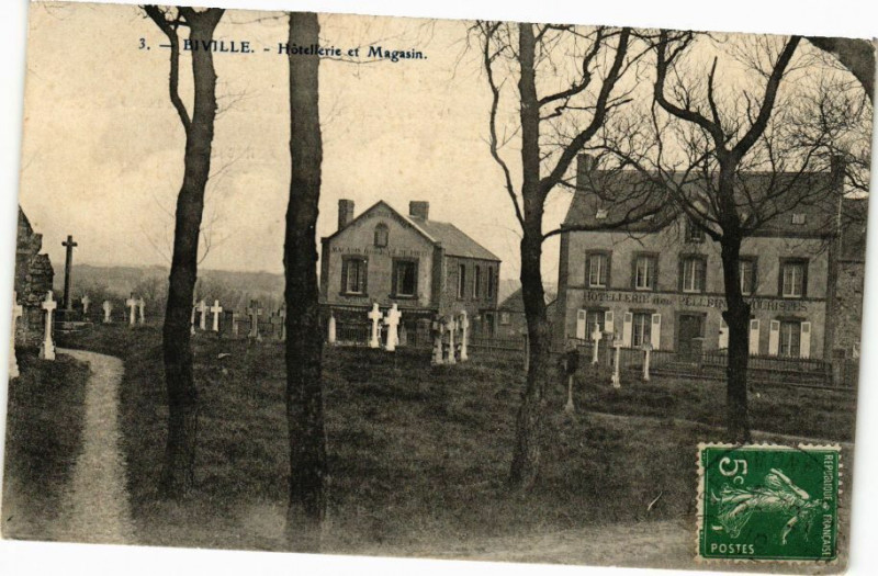 Carte postale ancienne Biville - Hotellerie et Magasin