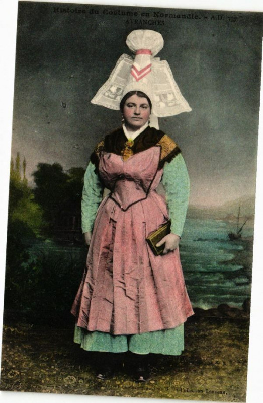 Carte postale ancienne Histoire de Costume En Normandie - Avranches à Avranches
