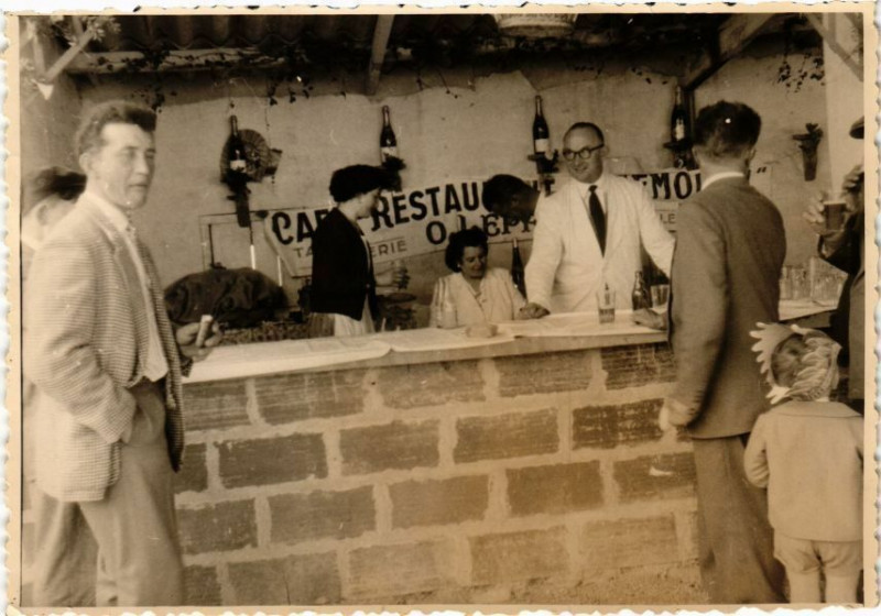 Carte postale ancienne Carentan - Pour Café restaurant d'Oleproen