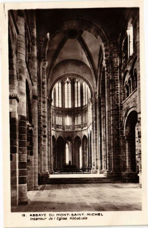 Carte postale ancienne Abbaye du Mont-Saint-Michel - Interieur de l'Eglise Abbatiale
