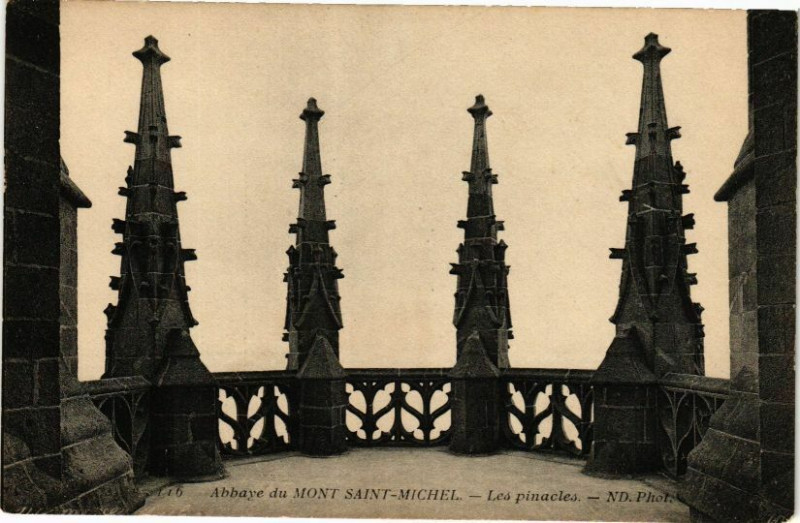 Carte postale ancienne Abbaye du Mont-Saint-Michel - Les pinacles