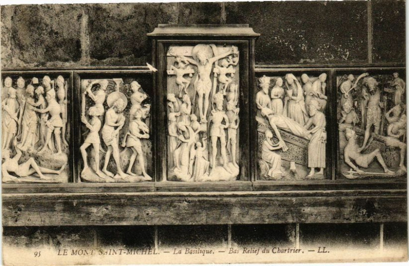 Carte postale ancienne Le Mont-Saint-Michel - La Basilique - Bas Relief du Chartrier au Mont-Saint-Michel