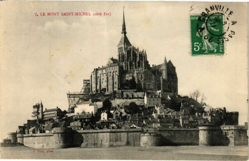 Carte postale ancienne Le Mont-Saint-Michel - (cote Est) au Mont-Saint-Michel
