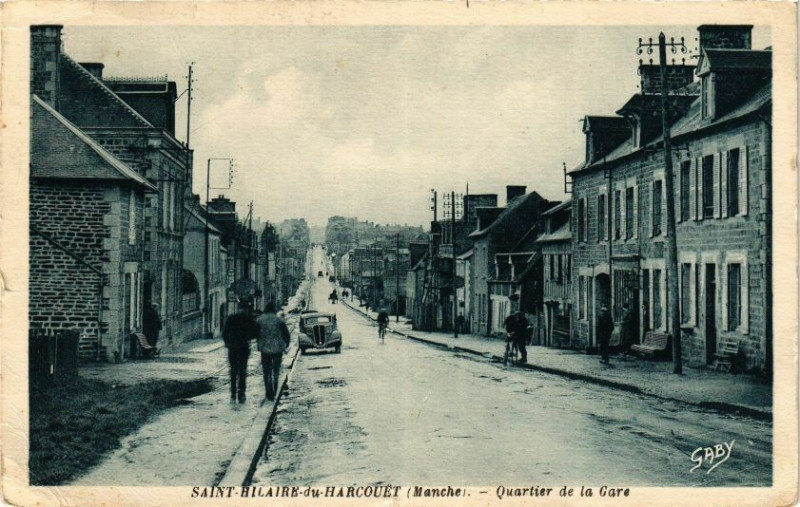 Carte postale ancienne Saint-Hilaire-du-Harcouet - Quartier de la Gare à Saint-Hilaire-du-Harcouët