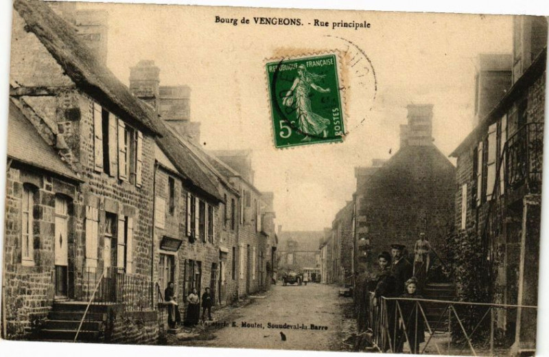 Carte postale ancienne Bourg de Vengeons - Rue principale