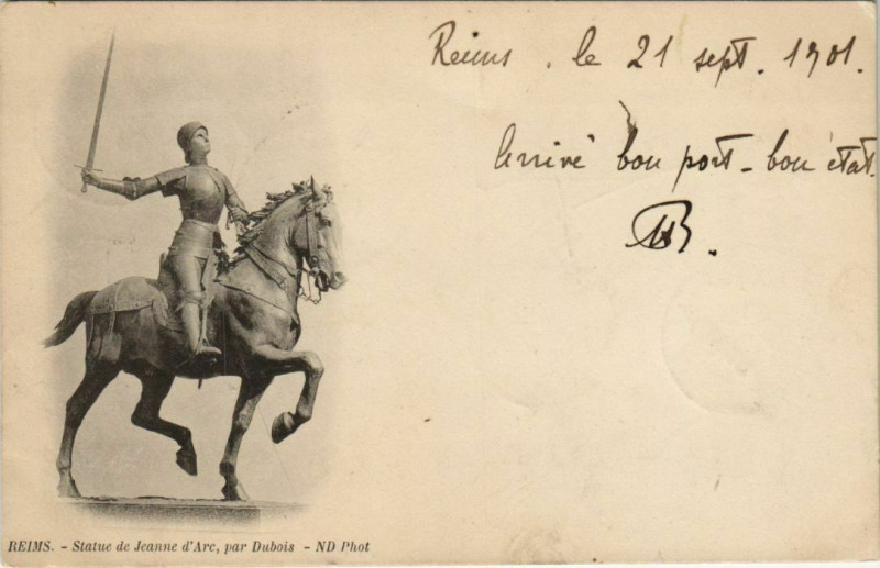 Carte postale ancienne Reims Statue de Jeanne D'Arc à Reims