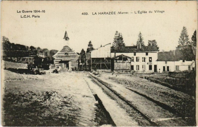 Carte postale ancienne L'Harazee - L'Eglise du Village