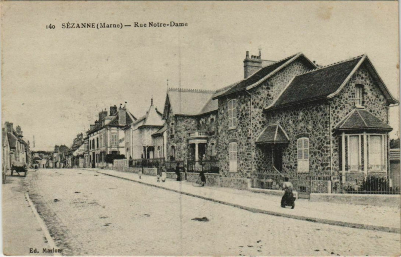 Carte postale ancienne Sezanne - rue Notre-Dame à Sézanne