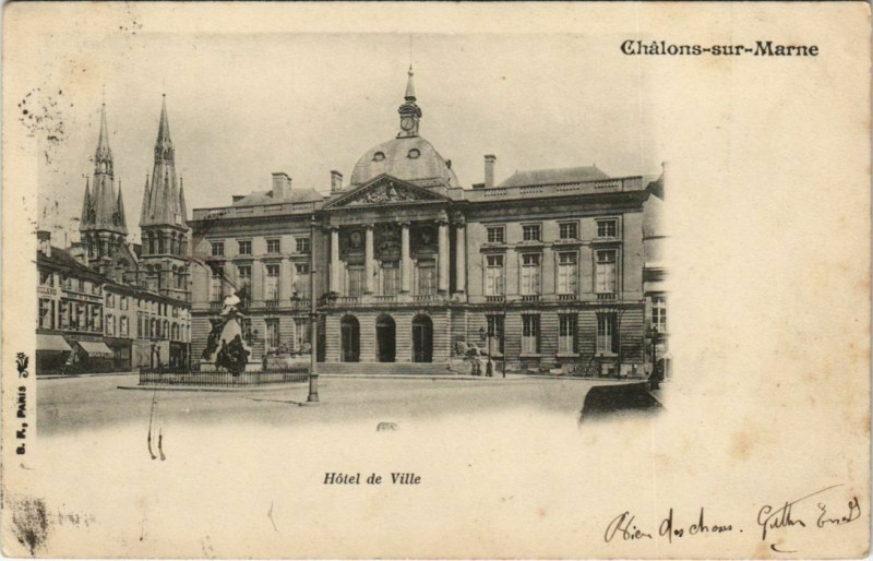 Carte postale ancienne Chalons-sur-Marne Hotel de Ville