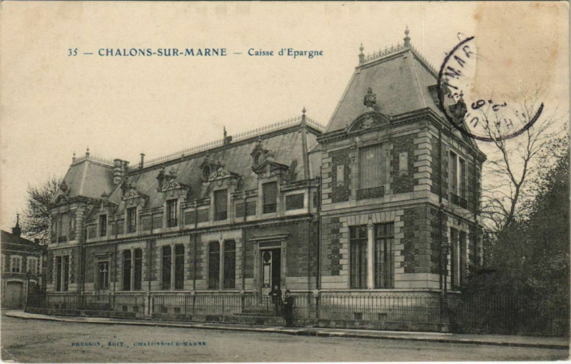 Carte postale ancienne Chalons-sur-Marne Caisse d'Epargne à Isse