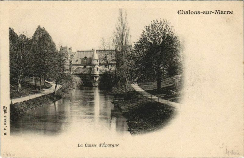 Carte postale ancienne Chalons-sur-Marne La Caisse d'Epargne à Isse