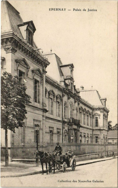 Carte postale ancienne Epernay Palais de Justice à Épernay