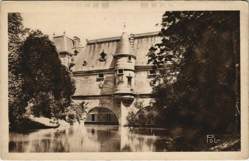 Carte postale ancienne Chalons-sur-Marne - Le Petit Jard