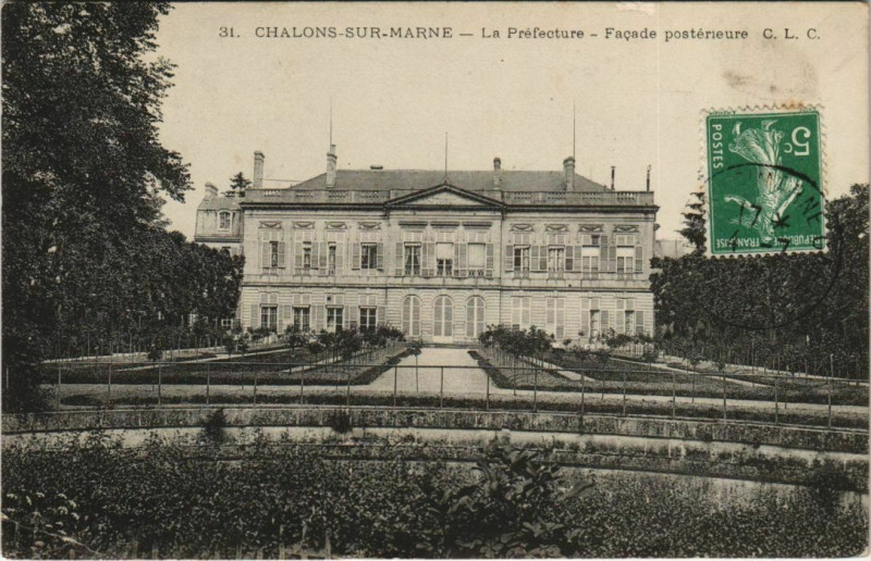 Carte postale ancienne Chalons-sur-Marne - La Prefecture Facade posterieure