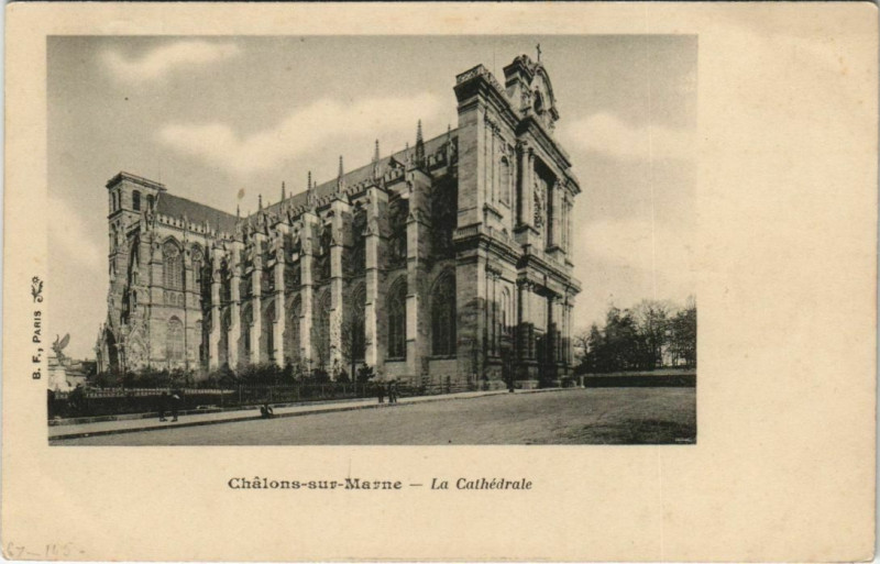 Carte postale ancienne Chalons-sur-Marne - La Cathédrale