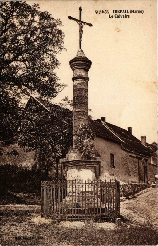 Carte postale ancienne Trepail - Le Calvaire à Trépail