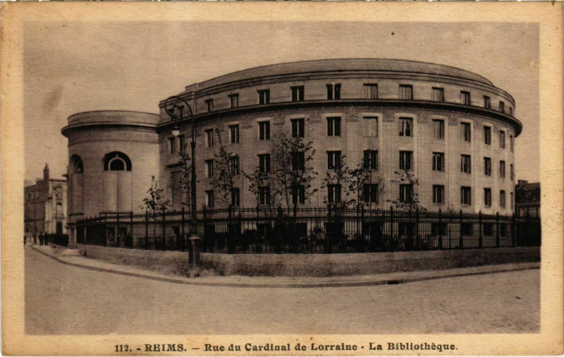 Carte postale ancienne Reims - rue du Cardinal de Lorraine à Reims