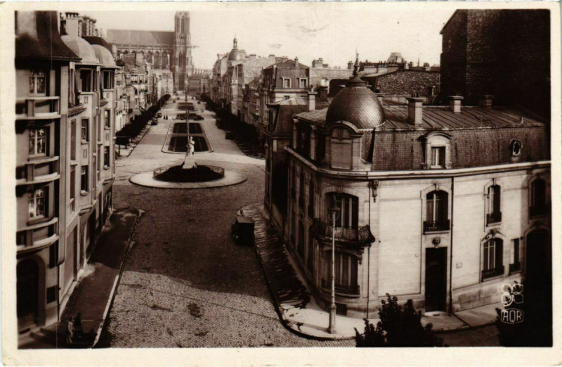 Carte postale ancienne Reims - Le Cours à Reims