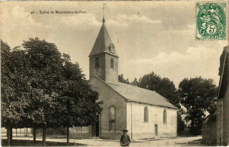 Carte postale ancienne Eglise de Mourmelon-le-Petit à Mourmelon-le-Petit