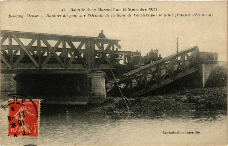 Carte postale ancienne Revigny Rupture du Pont sur l'Ornain