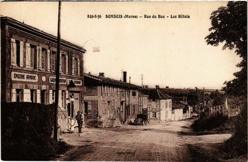 Carte postale ancienne Somsois Rue du Bas Les Hotels à Somsois