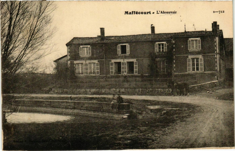 Carte postale ancienne Maffecourt Abreuvoir