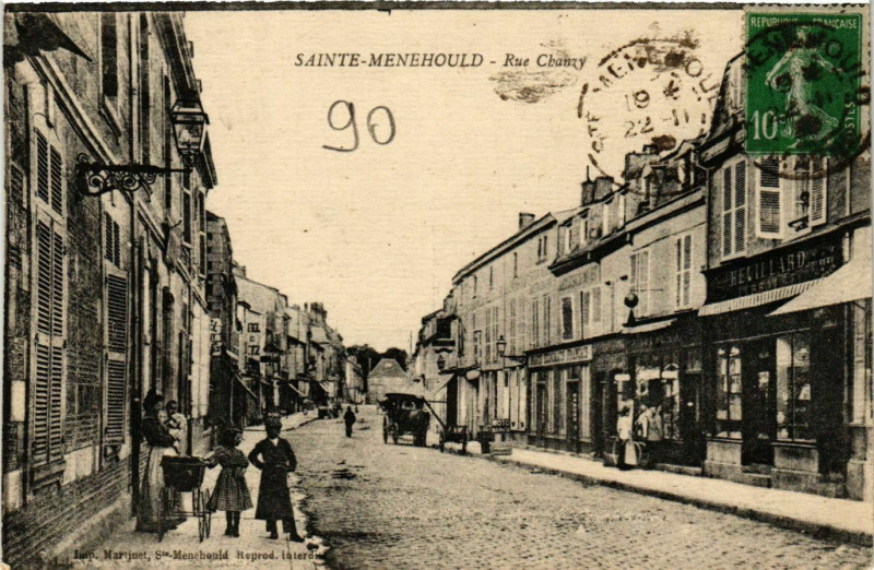 Carte postale ancienne Sainte-Menehould Rue Chanzy à Sainte-Menehould