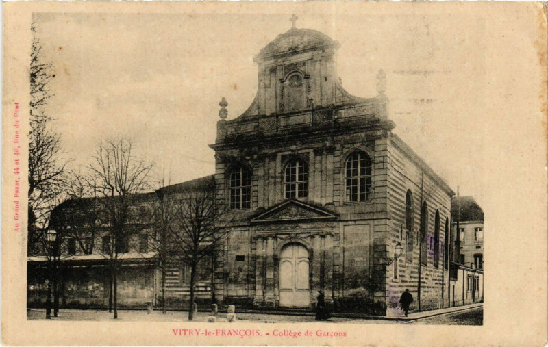 Carte postale ancienne Vitry le Francois College de Garcons