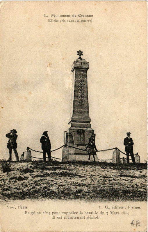 Carte postale ancienne Le Monument de CRAONne