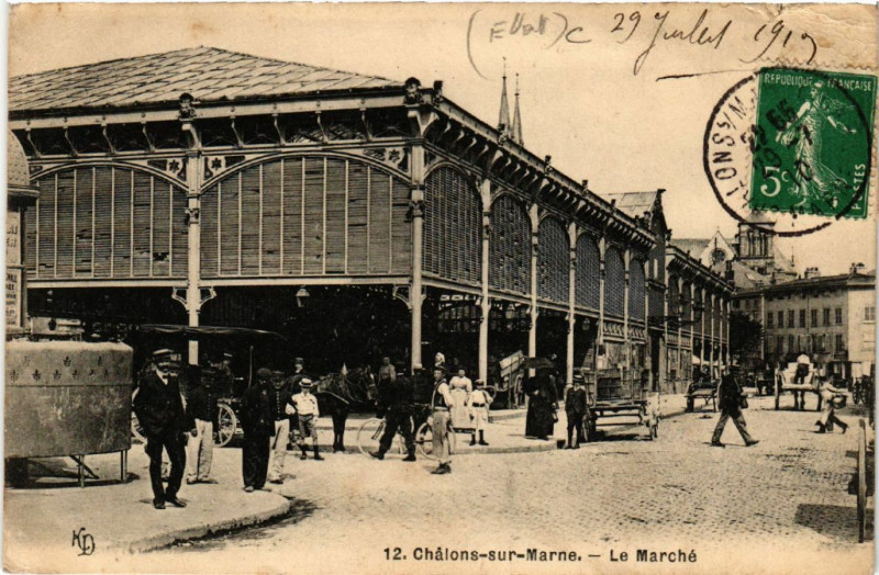 Carte postale ancienne Chalons sur Marne Le Marché
