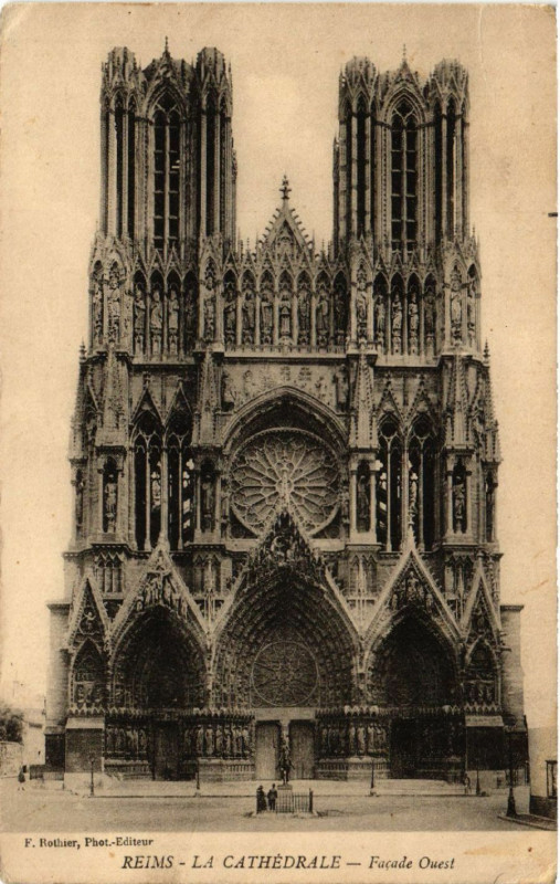 Carte postale ancienne Reims La Cathédrale à Reims