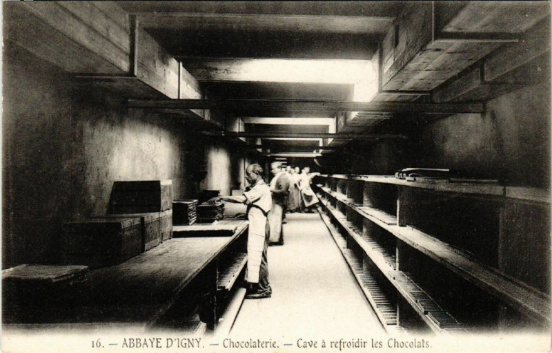 Carte postale ancienne Abbaye d'Igny Chocolaterie Cave a refroidir à Baye